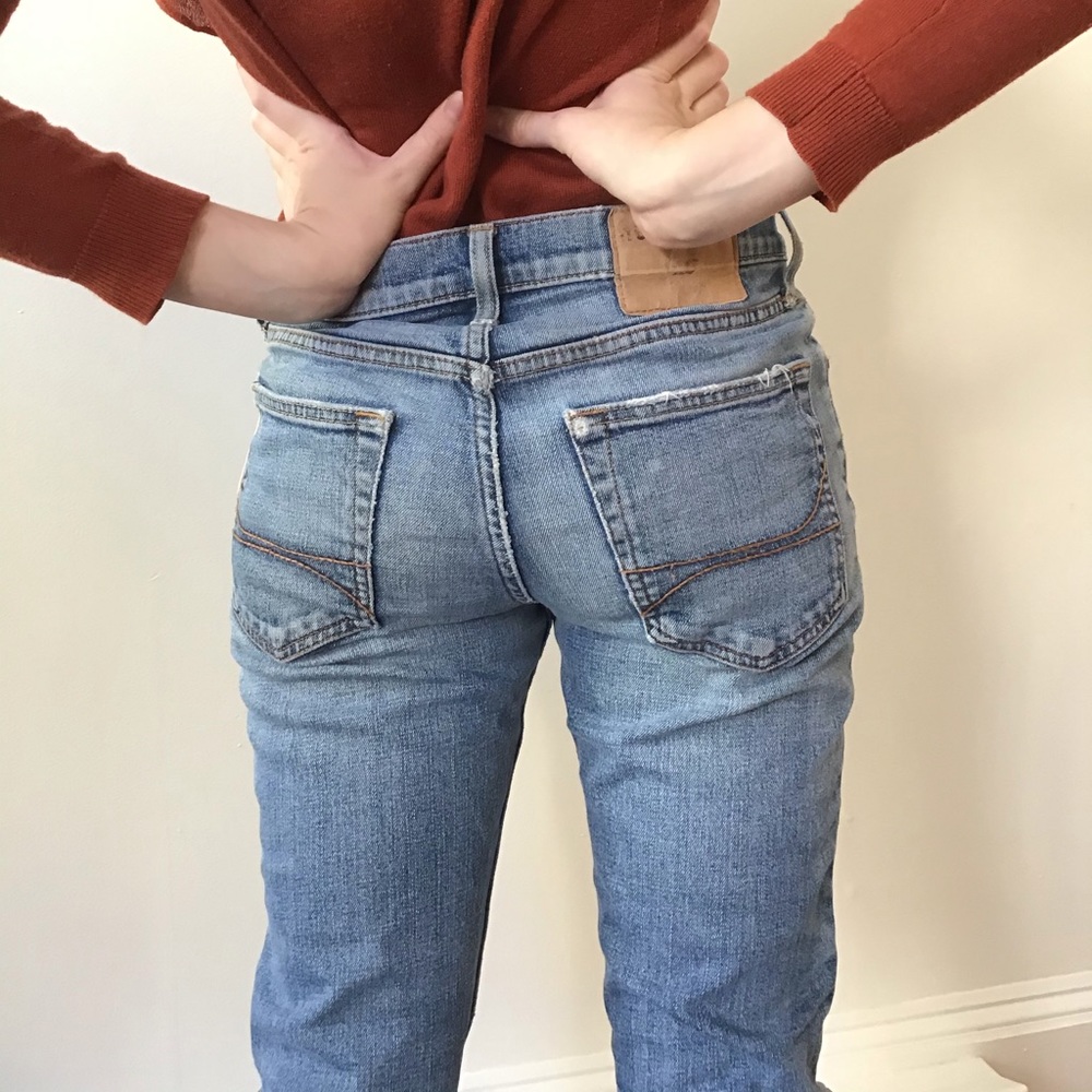 Hollister Faded Denim Button-Fly Super Skinny Jeans